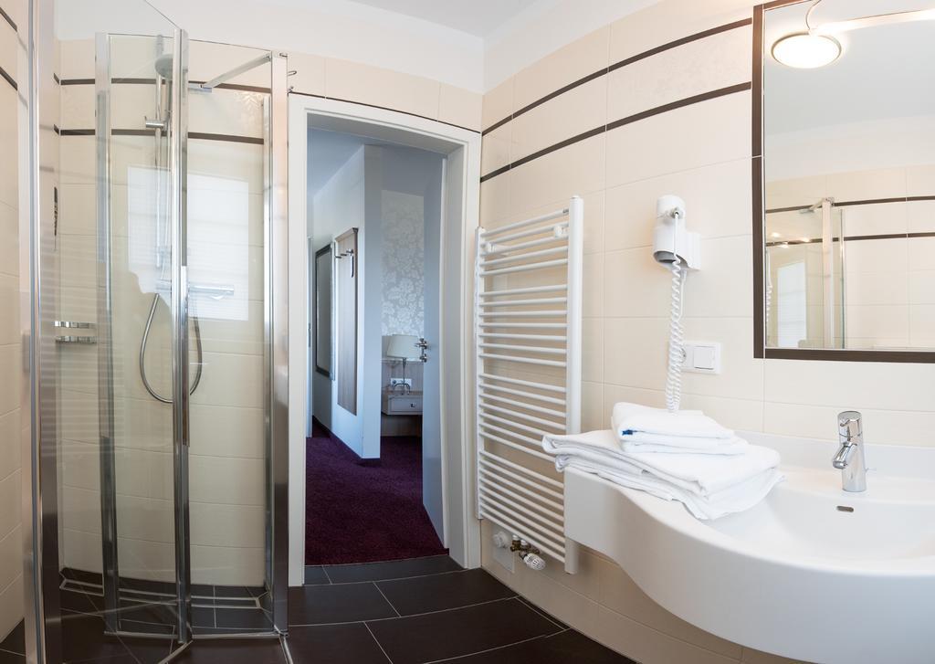 Hotel Restaurant Zum Heidekrug Bersenbrück Quarto foto