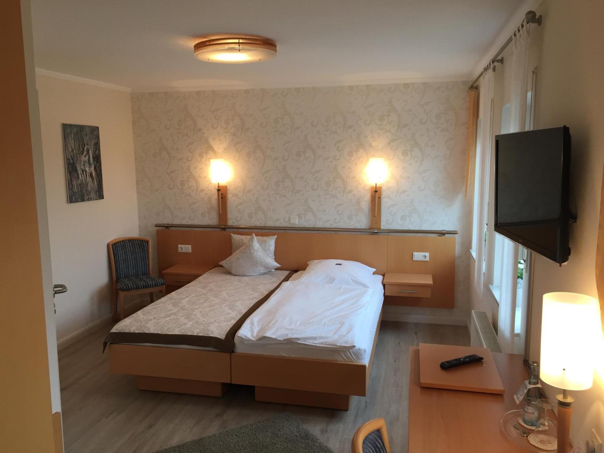 Hotel Restaurant Zum Heidekrug Bersenbrück Quarto foto
